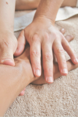 fizjoterapia-reki-pepek-swiata